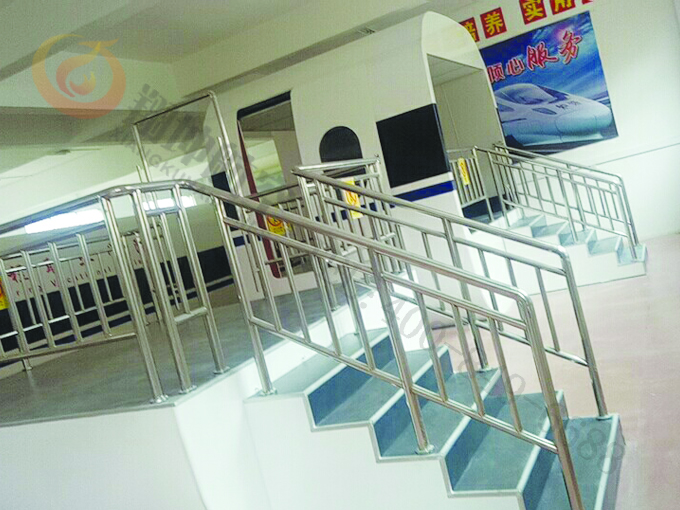 高鐵應急撤離訓練器